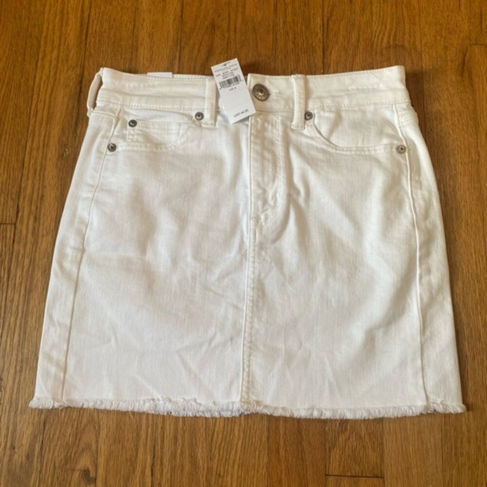 American Eagle White Denim Skirt